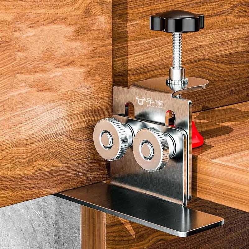 Gabarito de Montagem para Porta de Armário em Aço Inoxidável